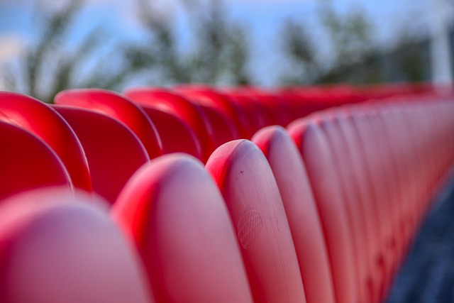 前女篮主帅李亚光：娶羽毛球国手为妻，奥运夺银后升官，65岁被抓